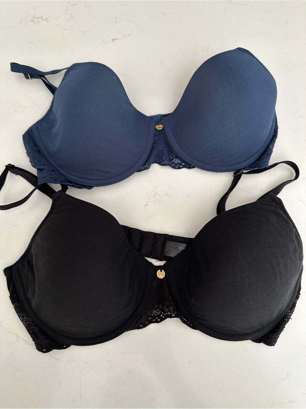 Pair Natori Bliss Perfection Bras - Navy and Black - 34C - EUC